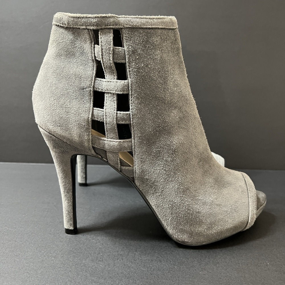 Nine West The Moment Heels Women's Size 10M Gray Suede Luxury Minimalist - Picture 3 of 8